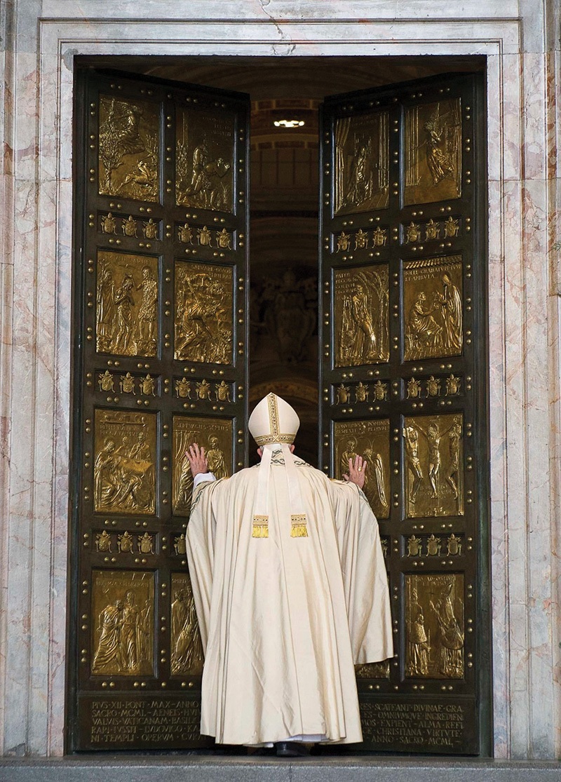 HOLY DOOR VATICAN